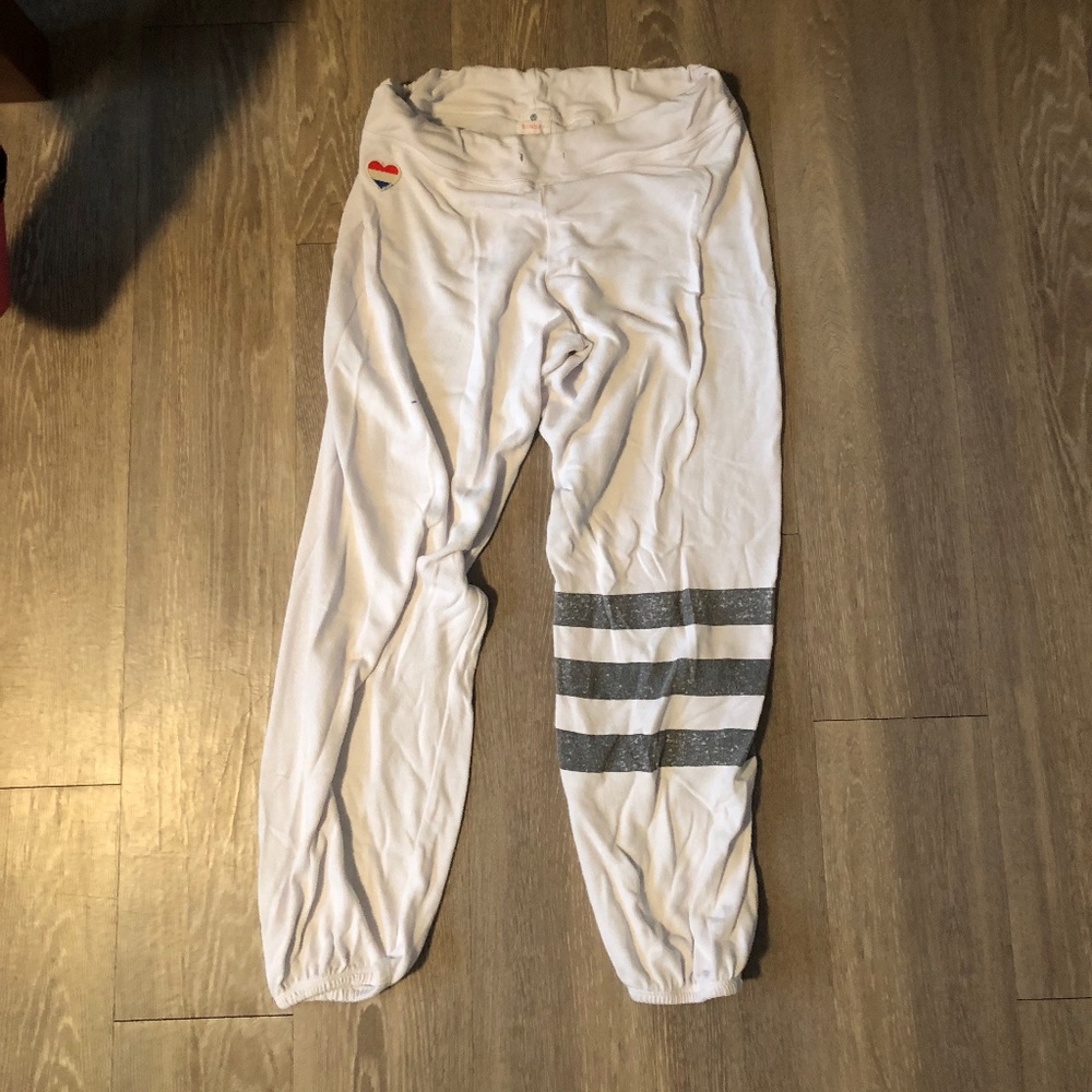 beachy white sundry jogger